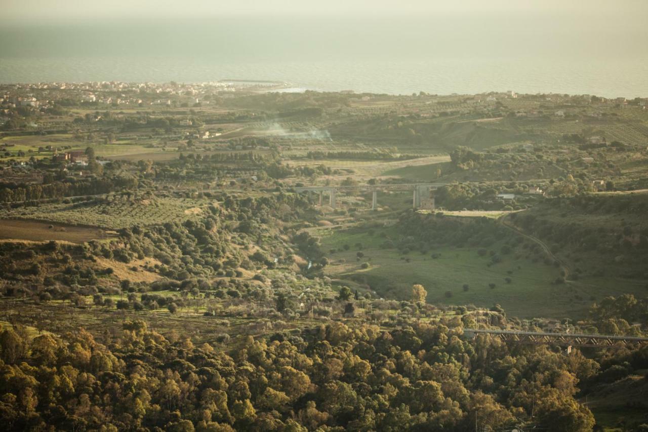 La Terrazza Di Empedocle Bed & Breakfast Agrigento Eksteriør bilde